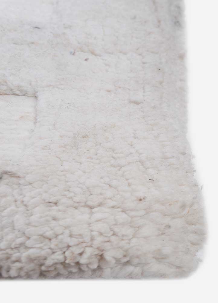 Rug 300x240cm