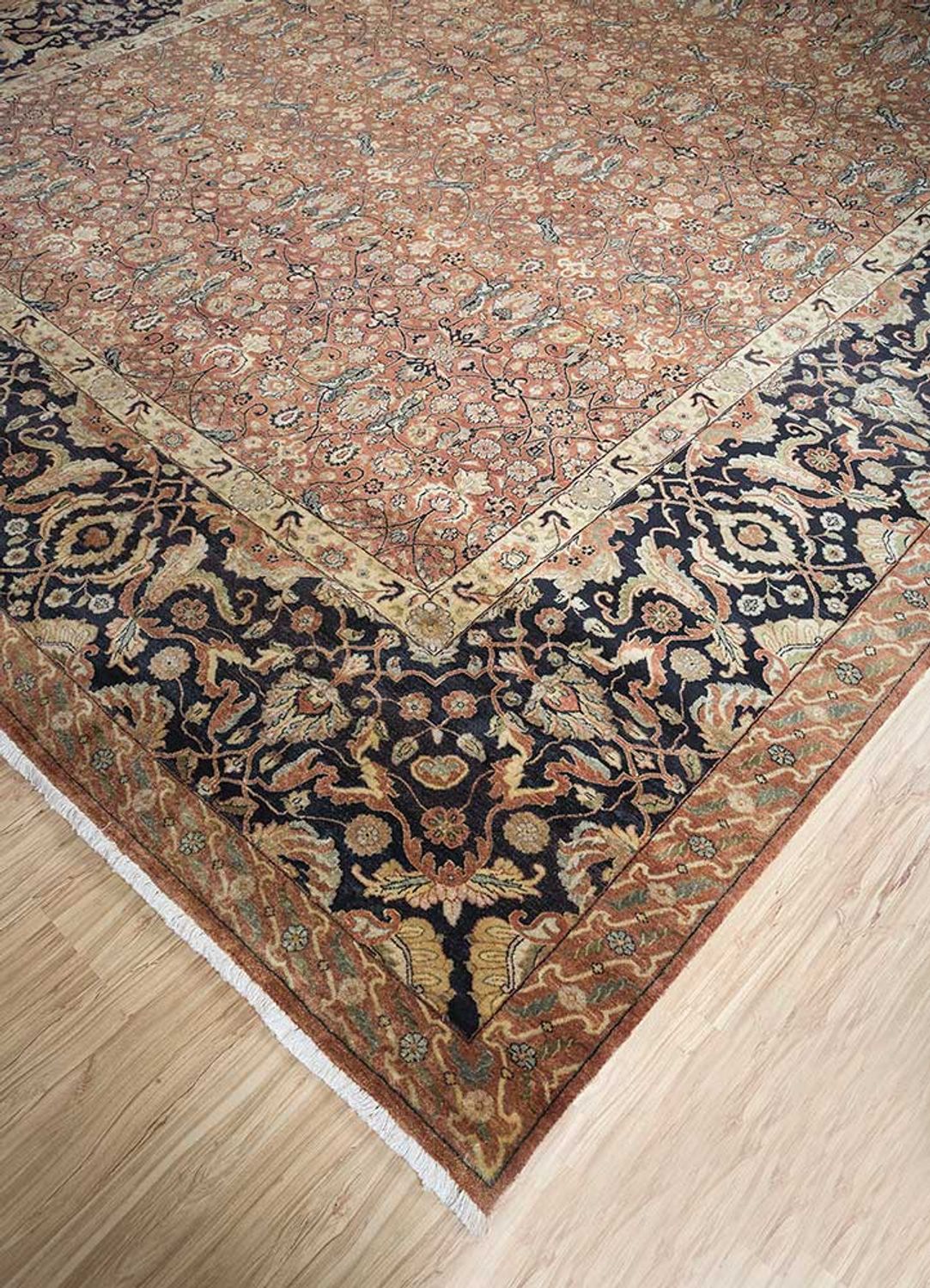 Oriental Rug - 450 x 360 cm - brown