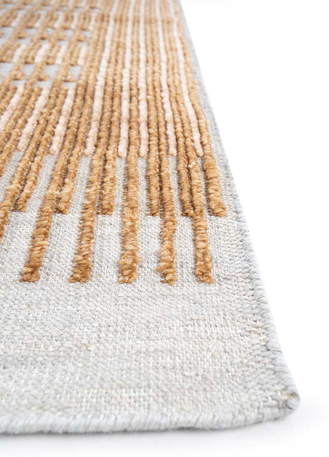 Wool Rug - 270 x 180 cm - brown