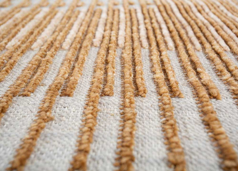 Wool Rug - 270 x 180 cm - brown