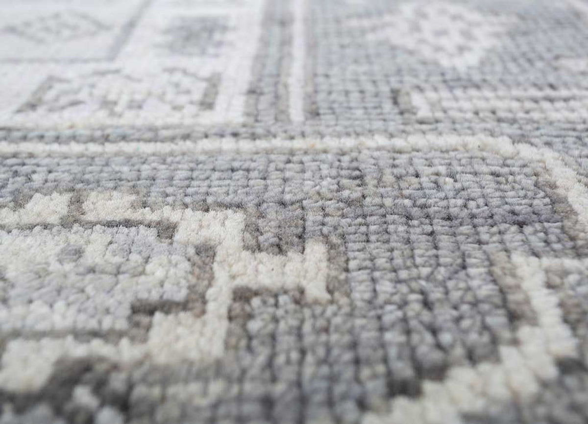 Wool Rug - 300 x 240 cm - grey