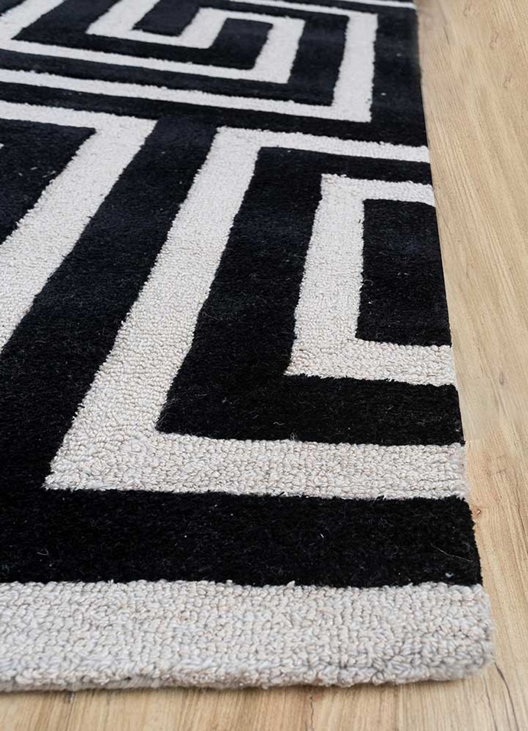 DP02-RUG1141100-270x180