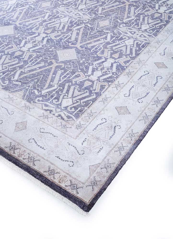 Vintage Rug - 300 x 240 cm - purple