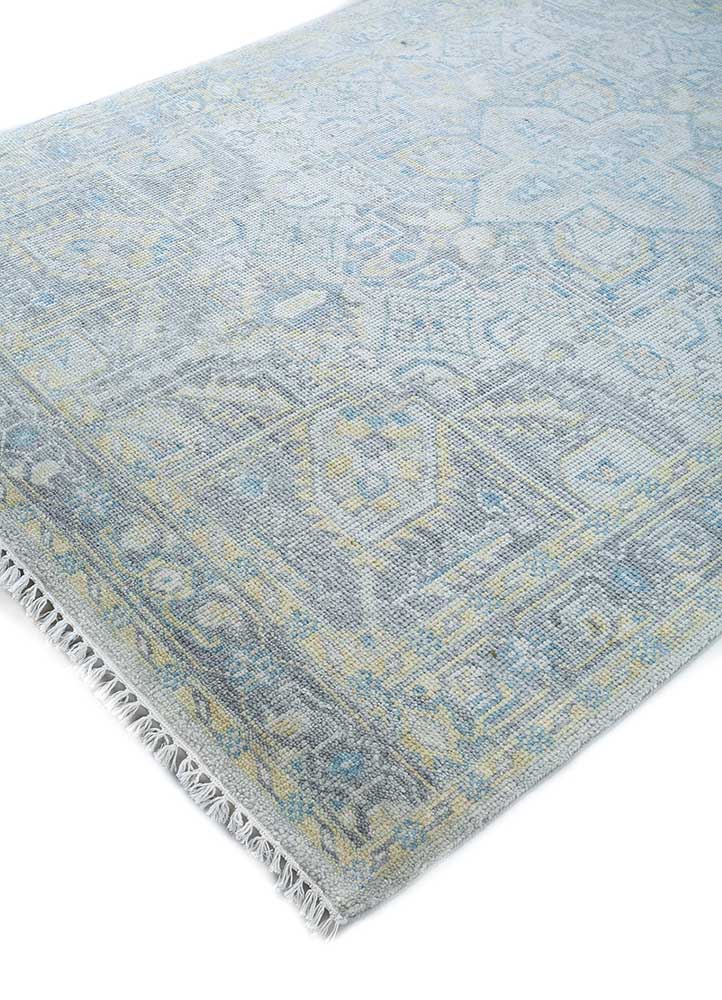Wool Rug - 270 x 180 cm - light blue