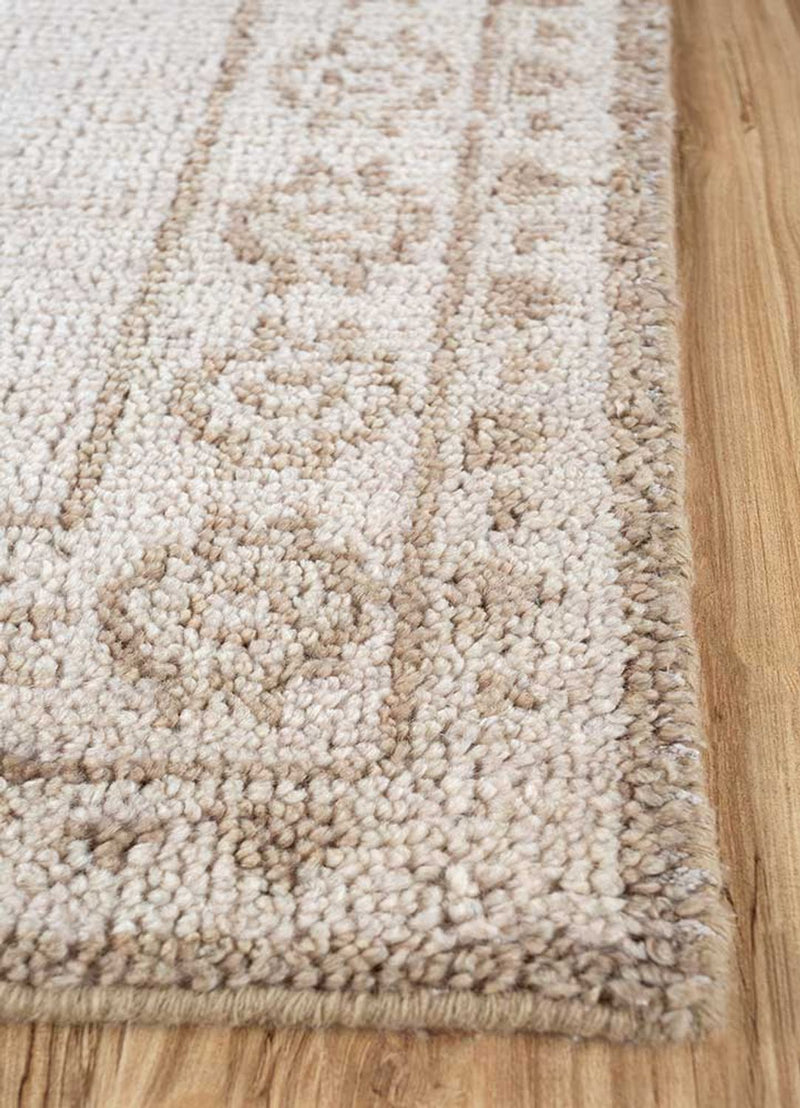Wool Rug - 270 x 180 cm - cream