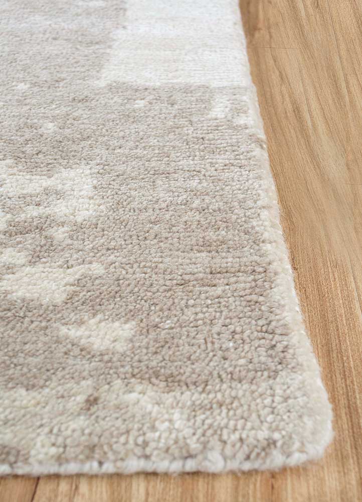 Wool Rug - 300 x 240 cm - cream