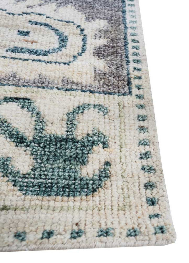 Wool Rug - 300 x 240 cm - green
