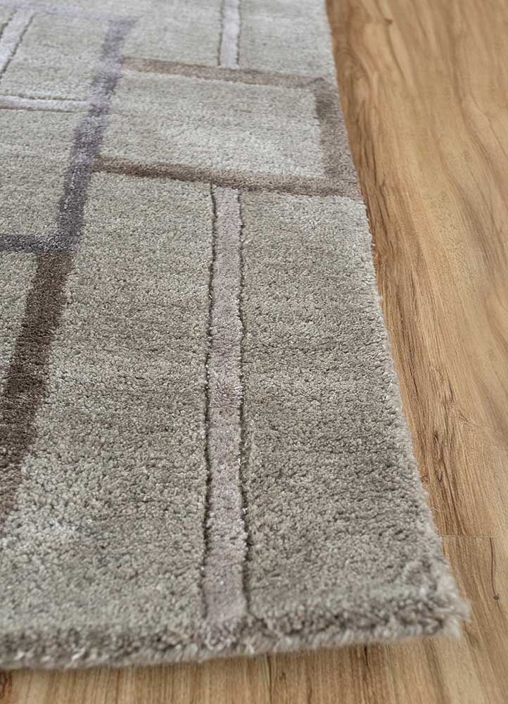 Wool Rug 270x180cm