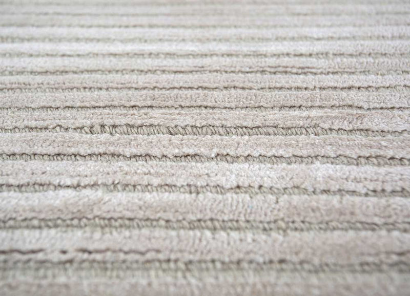 Wool Rug - 270 x 180 cm - light grey