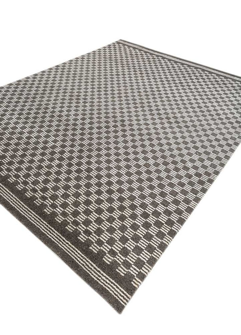 Rug - 300 x 240 cm - black and white