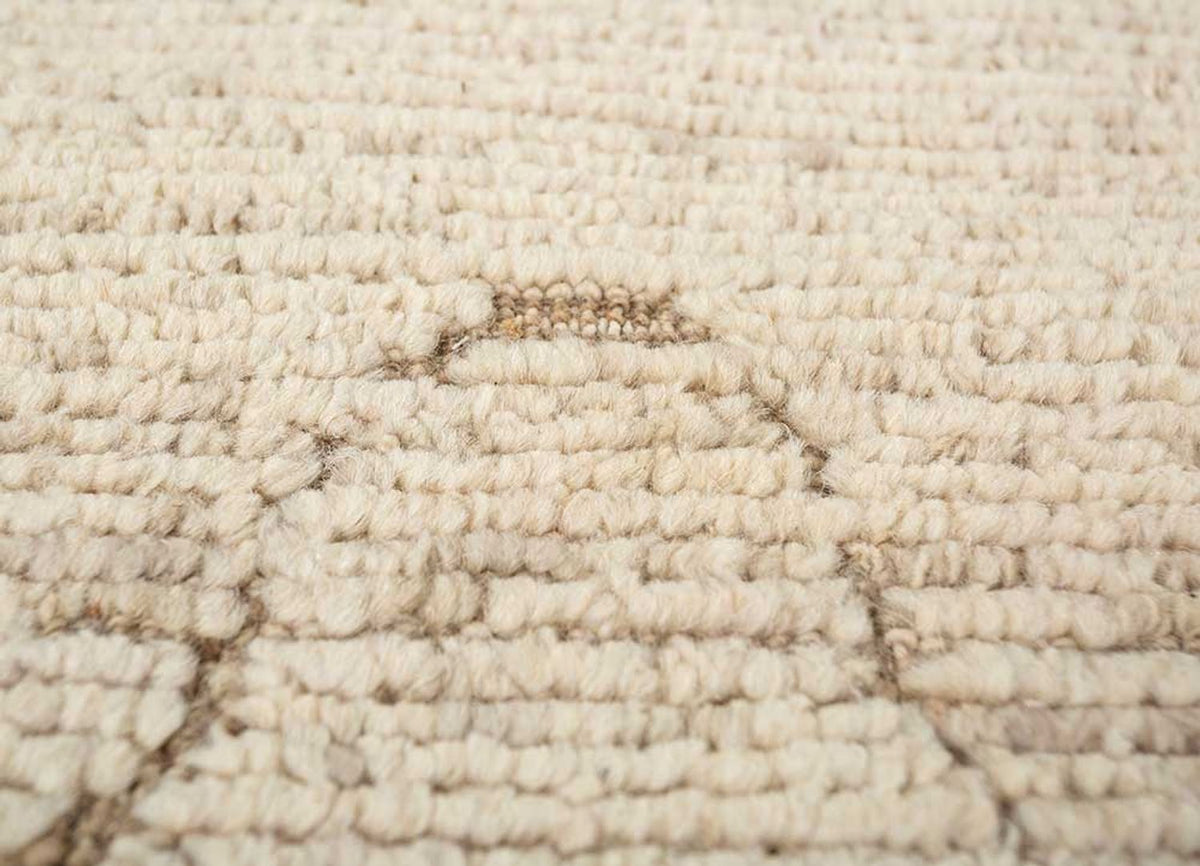 Wool Rug - 270 x 180 cm - cream