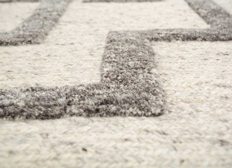 Wool Rug - 300 x 240 cm - brown