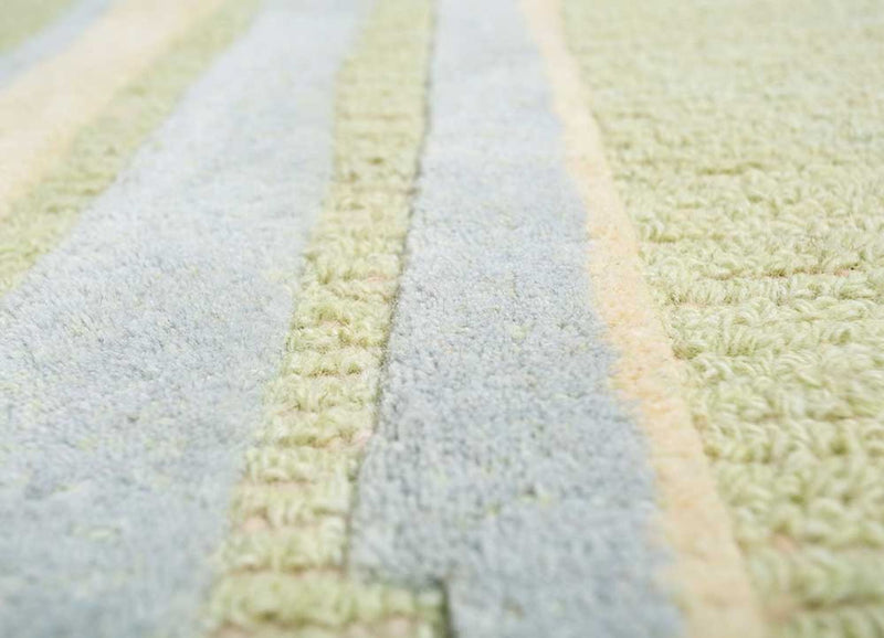 Wool Rug - 240 x 150 cm - light green