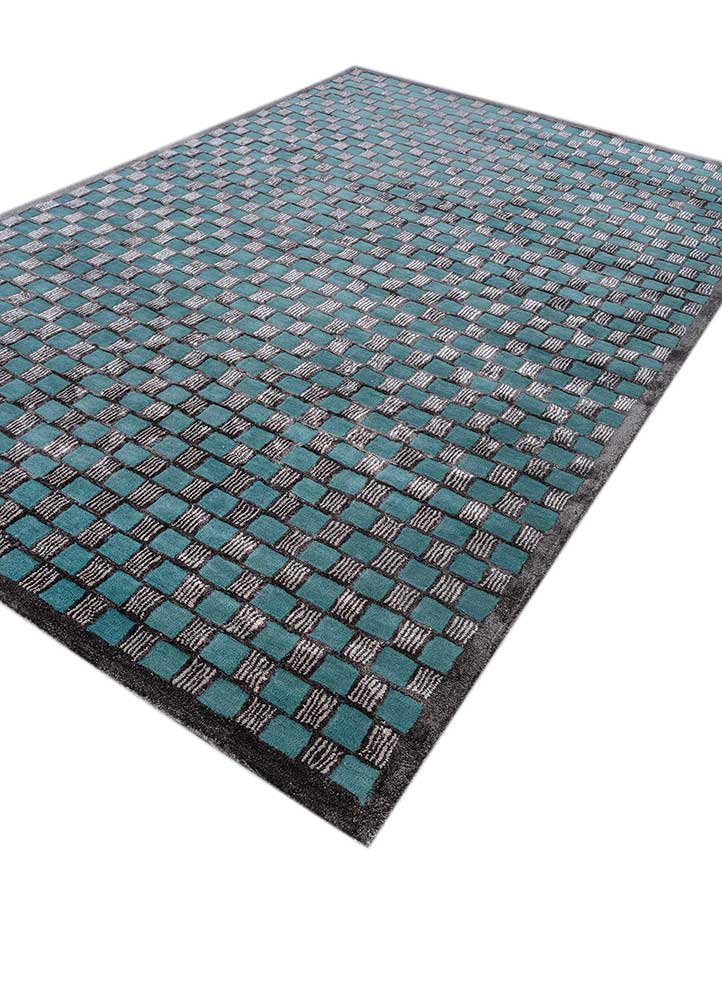 Wool Rug 270x180cm