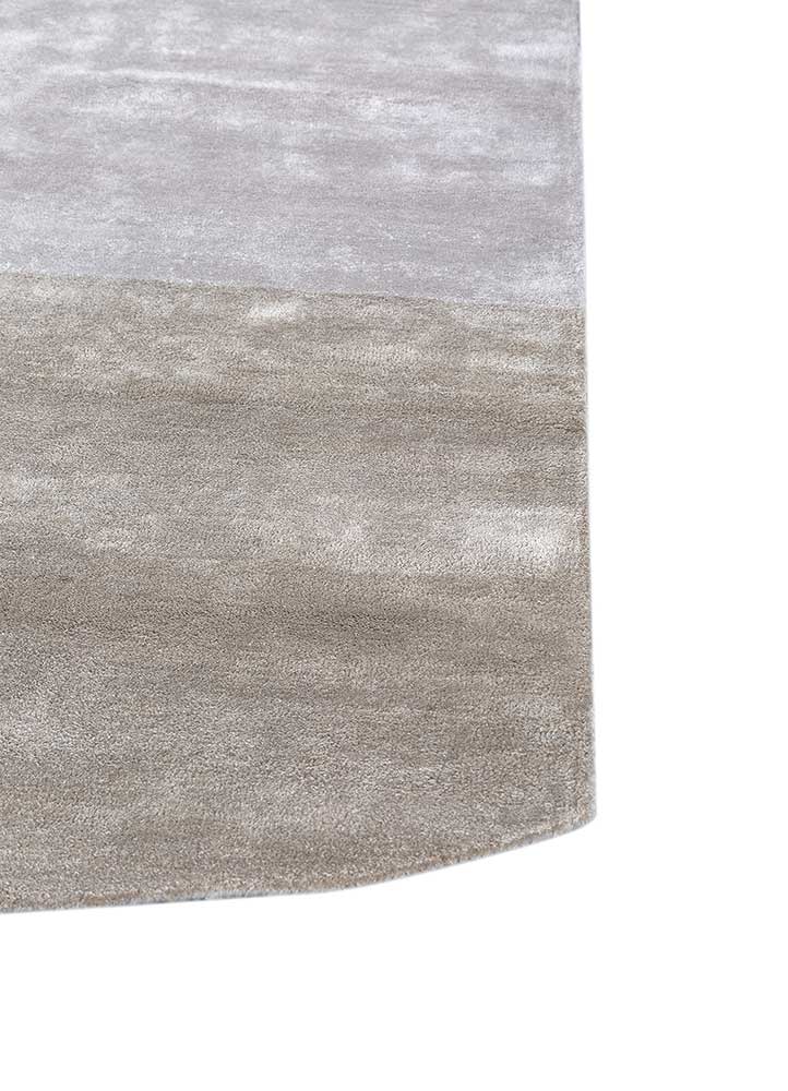 Designer Rug other shape  - 240 x 150 cm - light grey