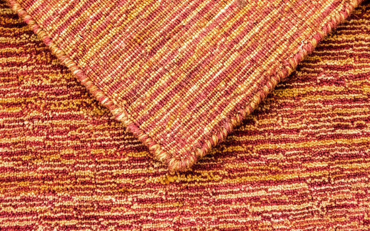 Wool Rug - 136 x 72 cm - brown