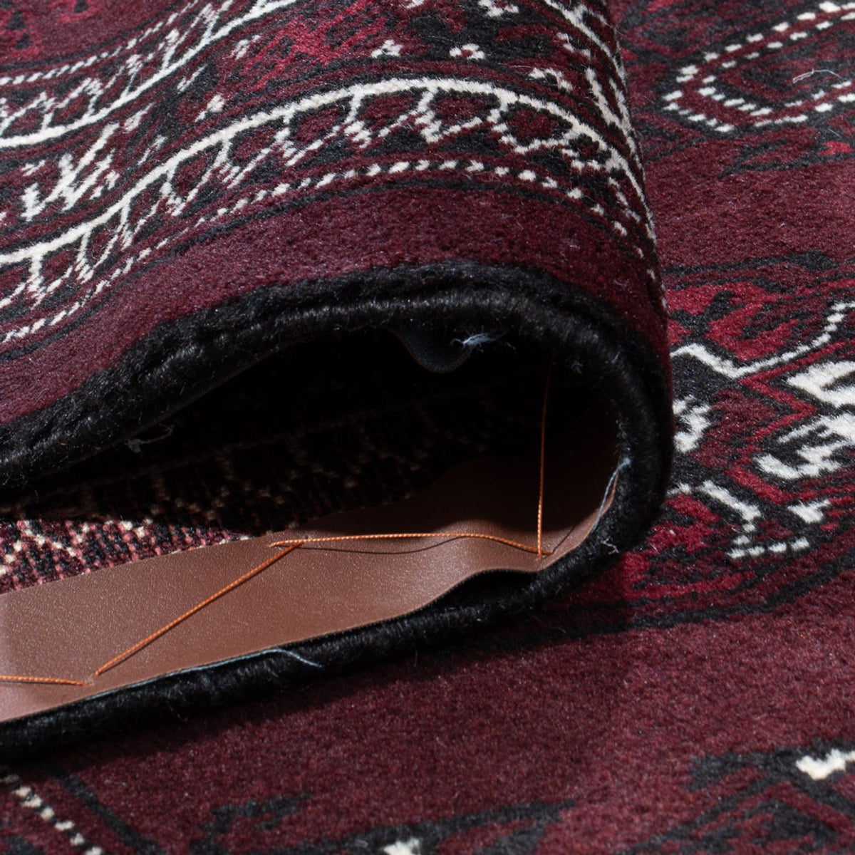 Turkaman Rug - 380 x 260 cm - dark red