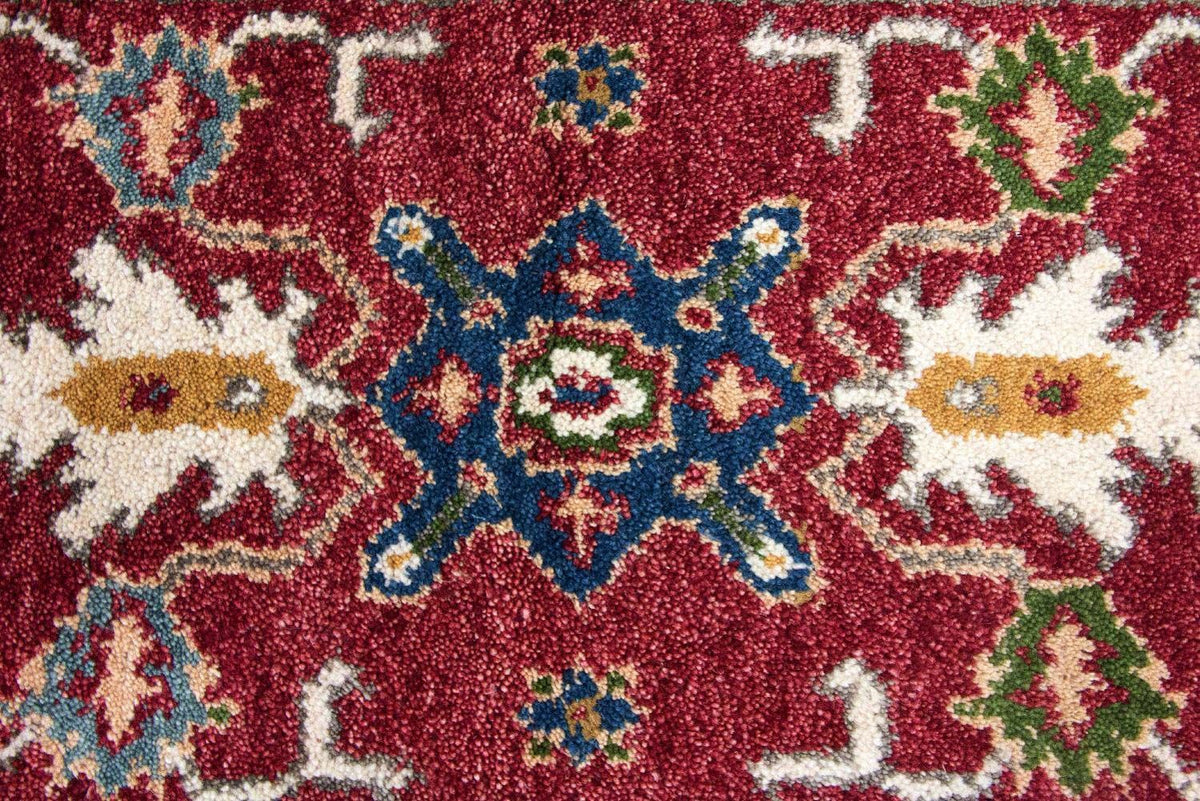 Oriental Rug - 124 x 67 cm - red