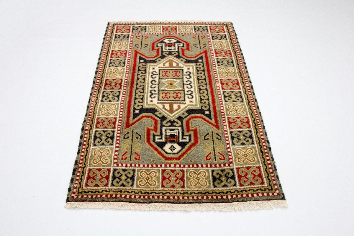 Oriental Rug - 153 x 96 cm - light green