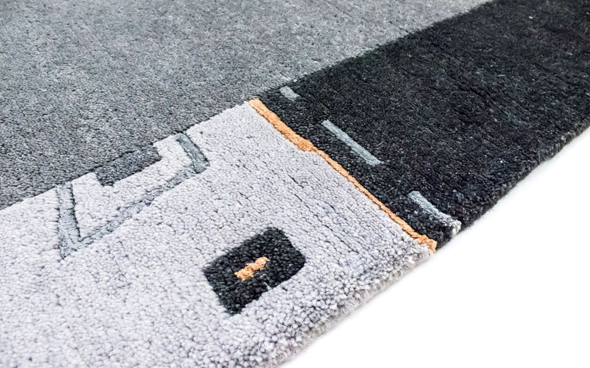 Nepal Rug - 180 x 124 cm - silver