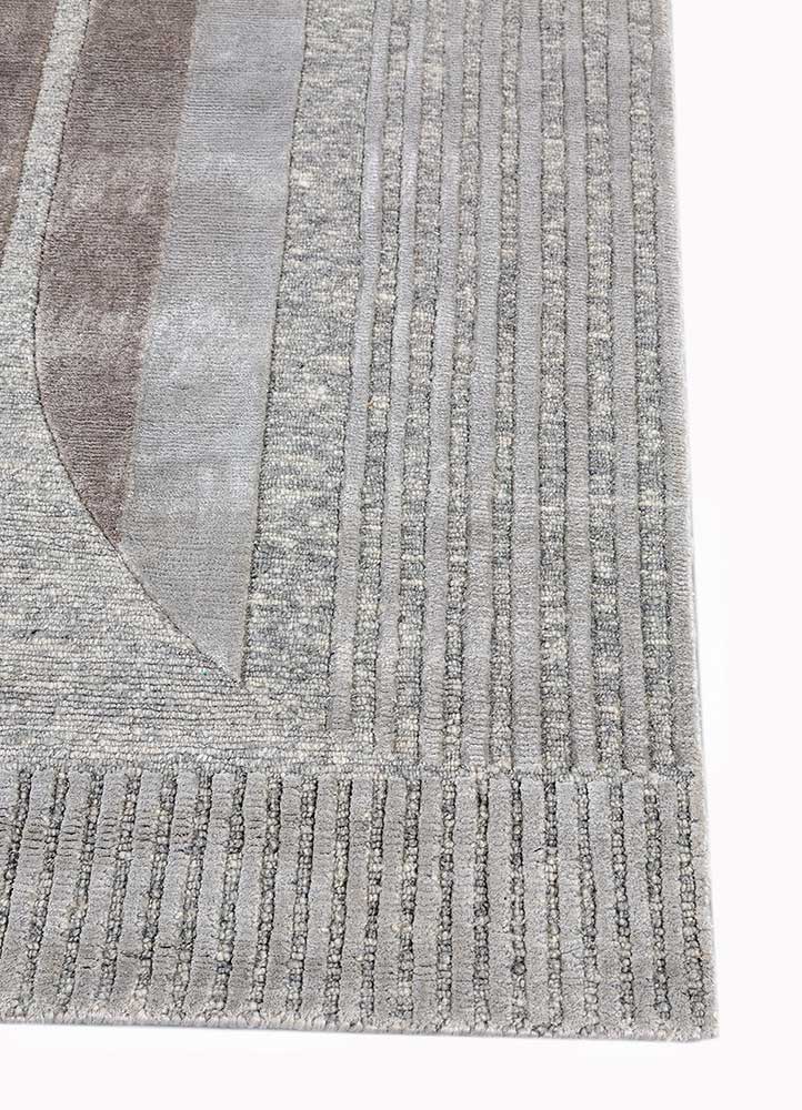 Designer Rug - 270 x 180 cm - silver