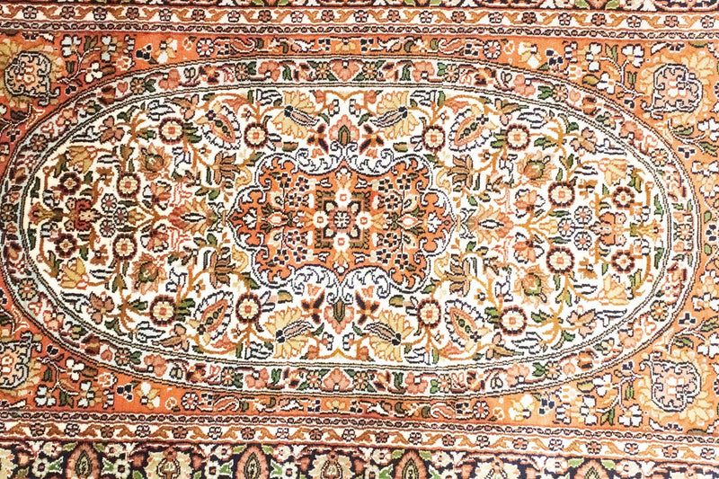 Kashmir Silk Rug 125x83cm - Oriental Rug