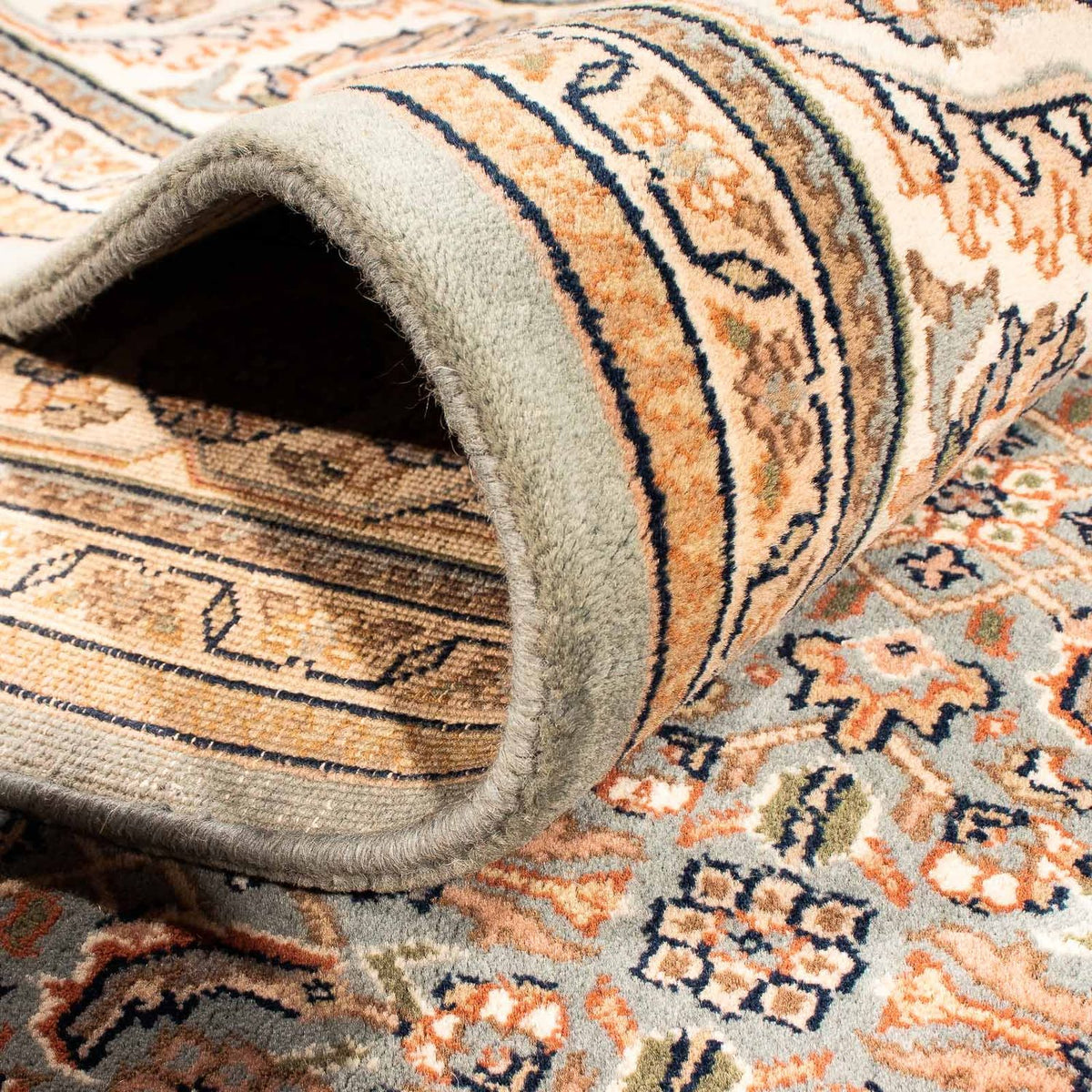 Oriental Rug - Bidjar - Indus - 237 x 168 cm - light grey