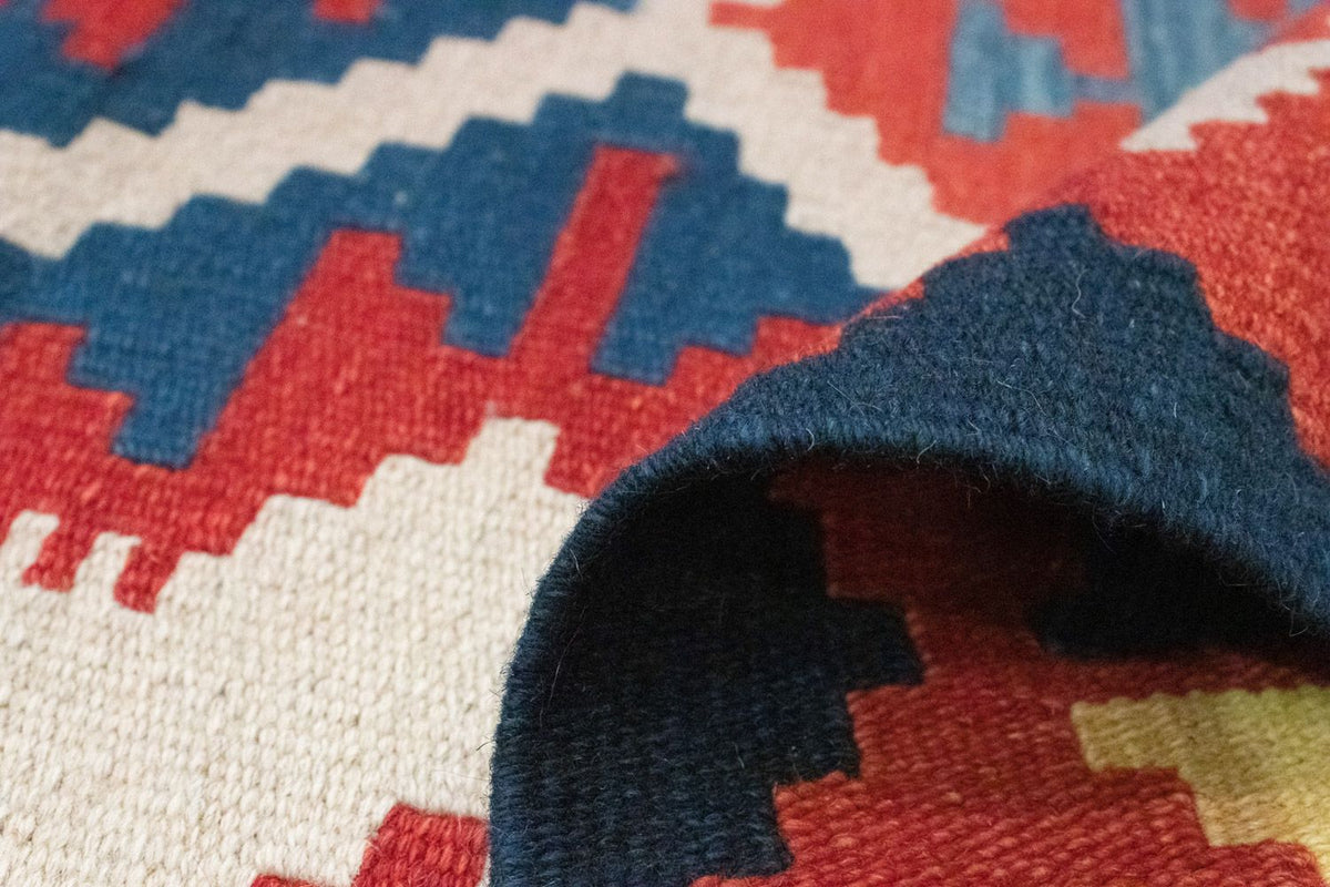 Kelim Rug - Oriental - 190 x 120 cm - multicolored