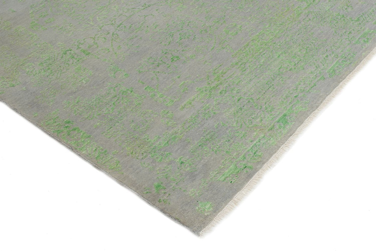 Designer Rug - 259 x 183 cm - light green