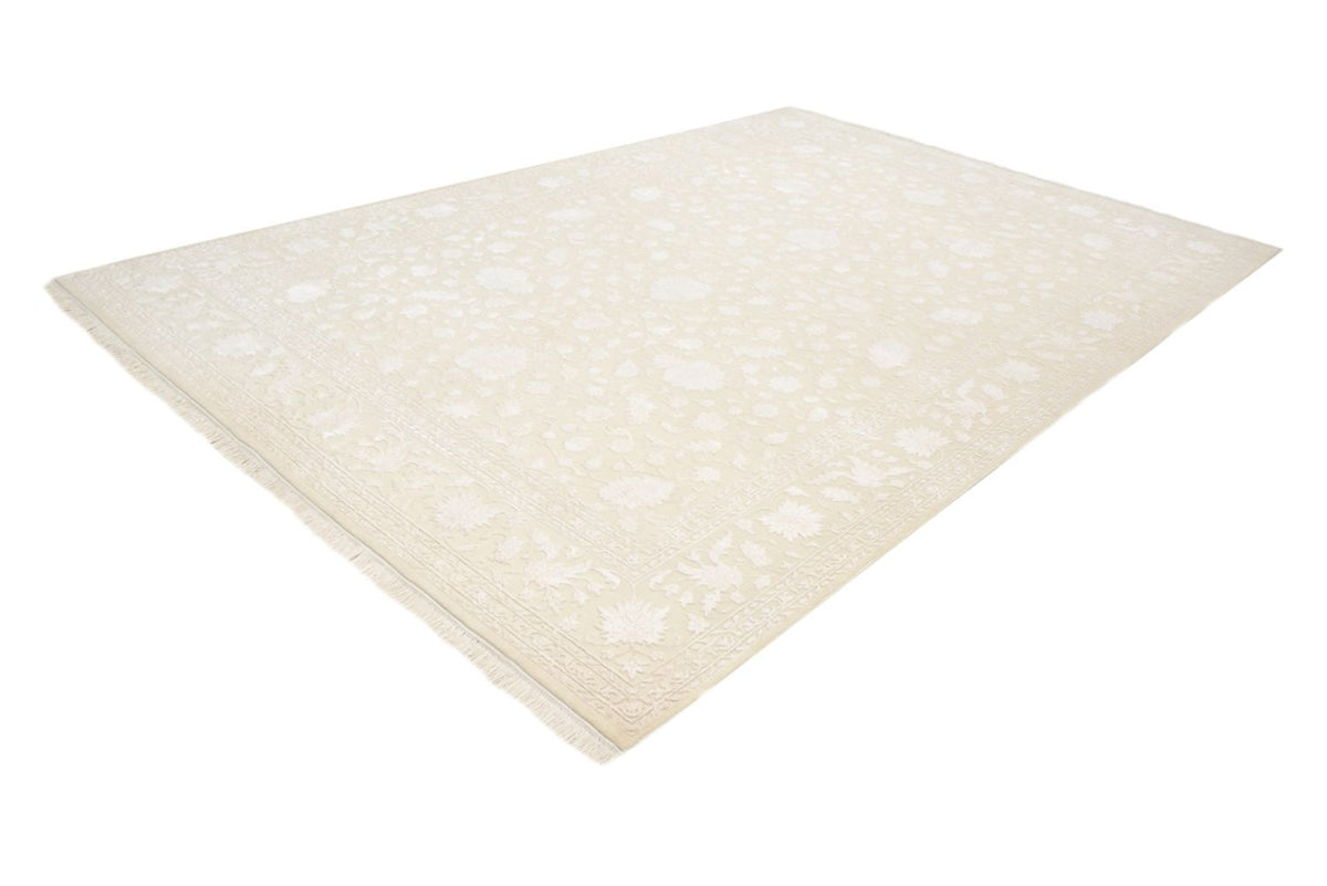 Oriental Rug 242x350cm