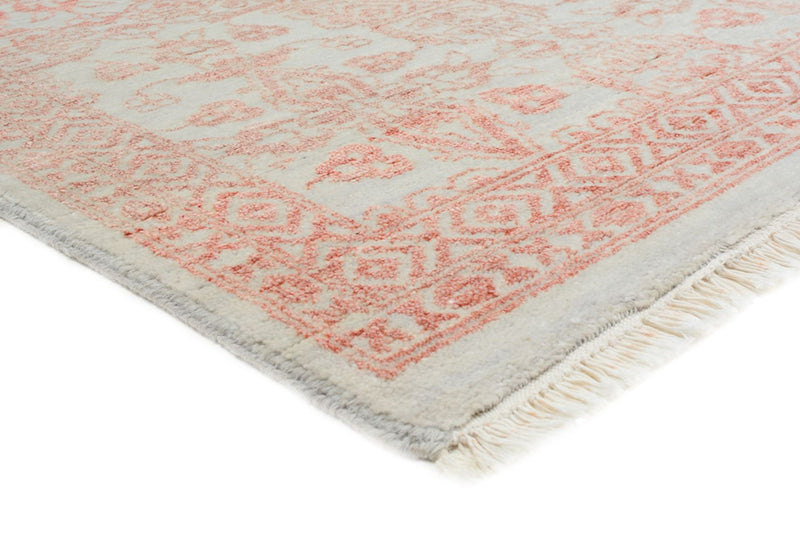 Designer Rug - 308 x 249 cm - light red