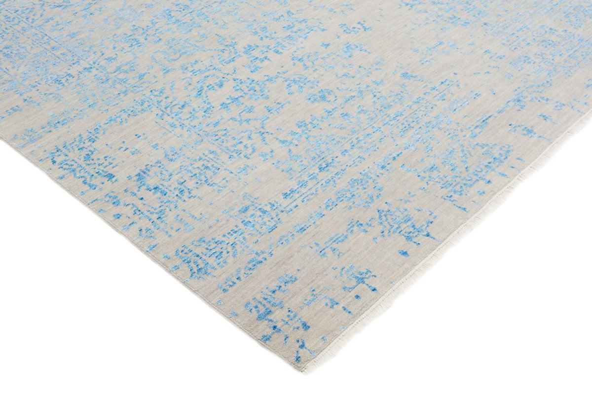 Designer Rug - 289 x 274 cm - light blue
