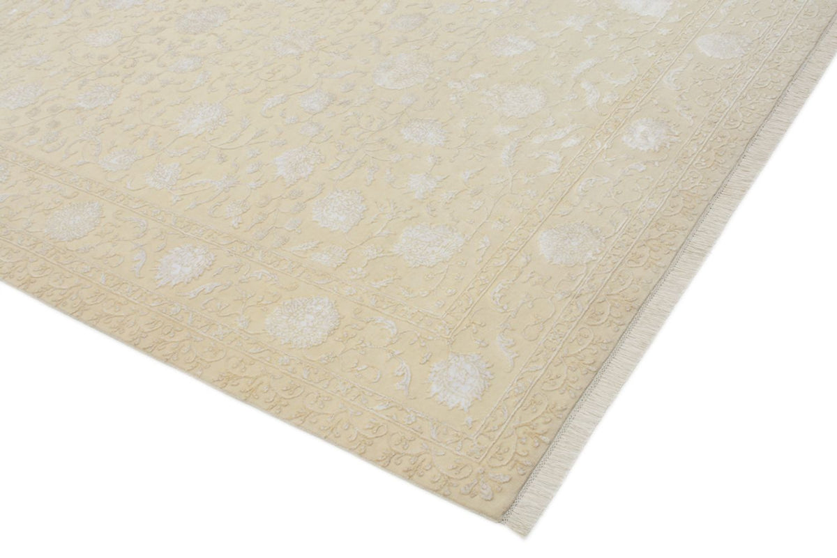 Oriental Rug - 253 x 207 cm - light beige