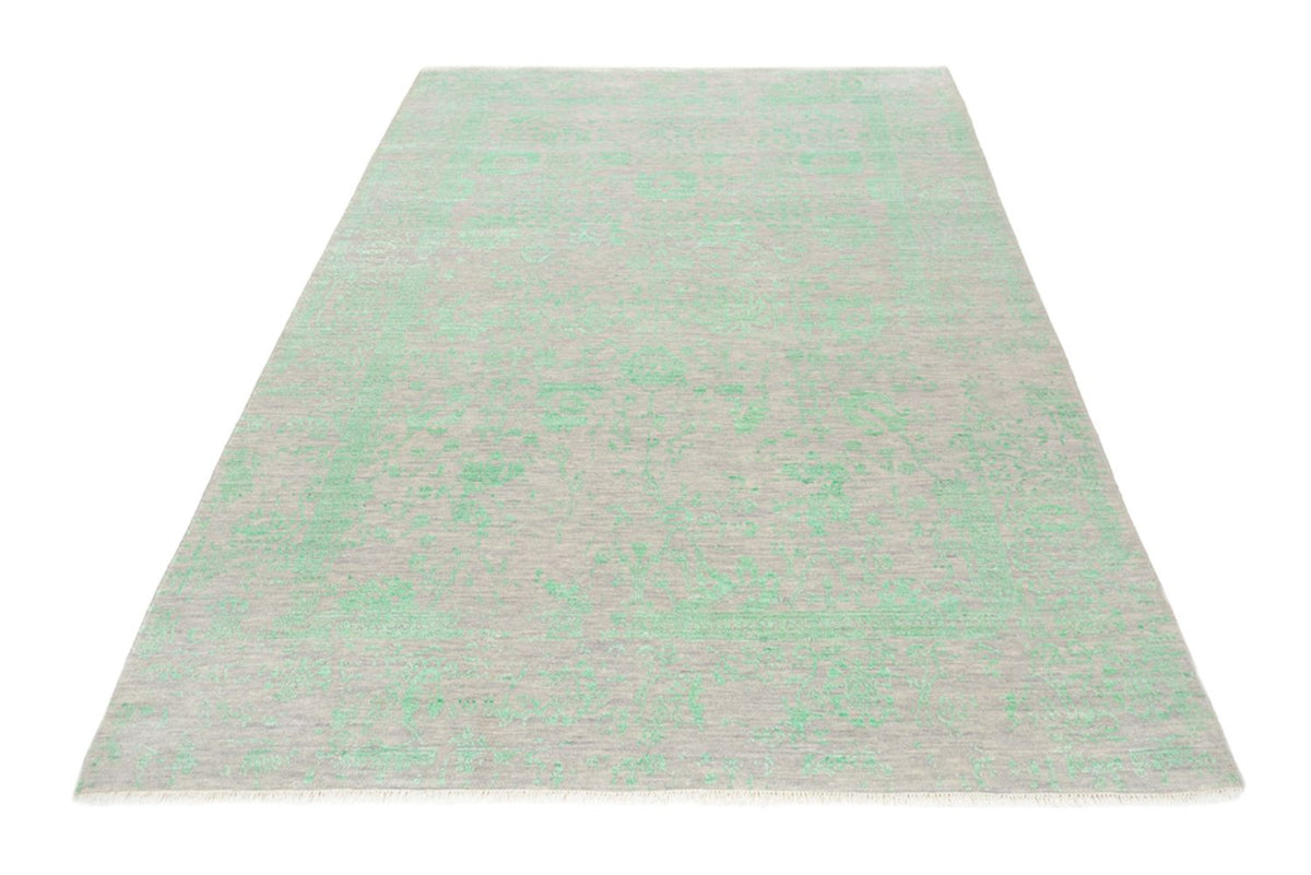 Designer Rug - 244 x 171 cm - light green