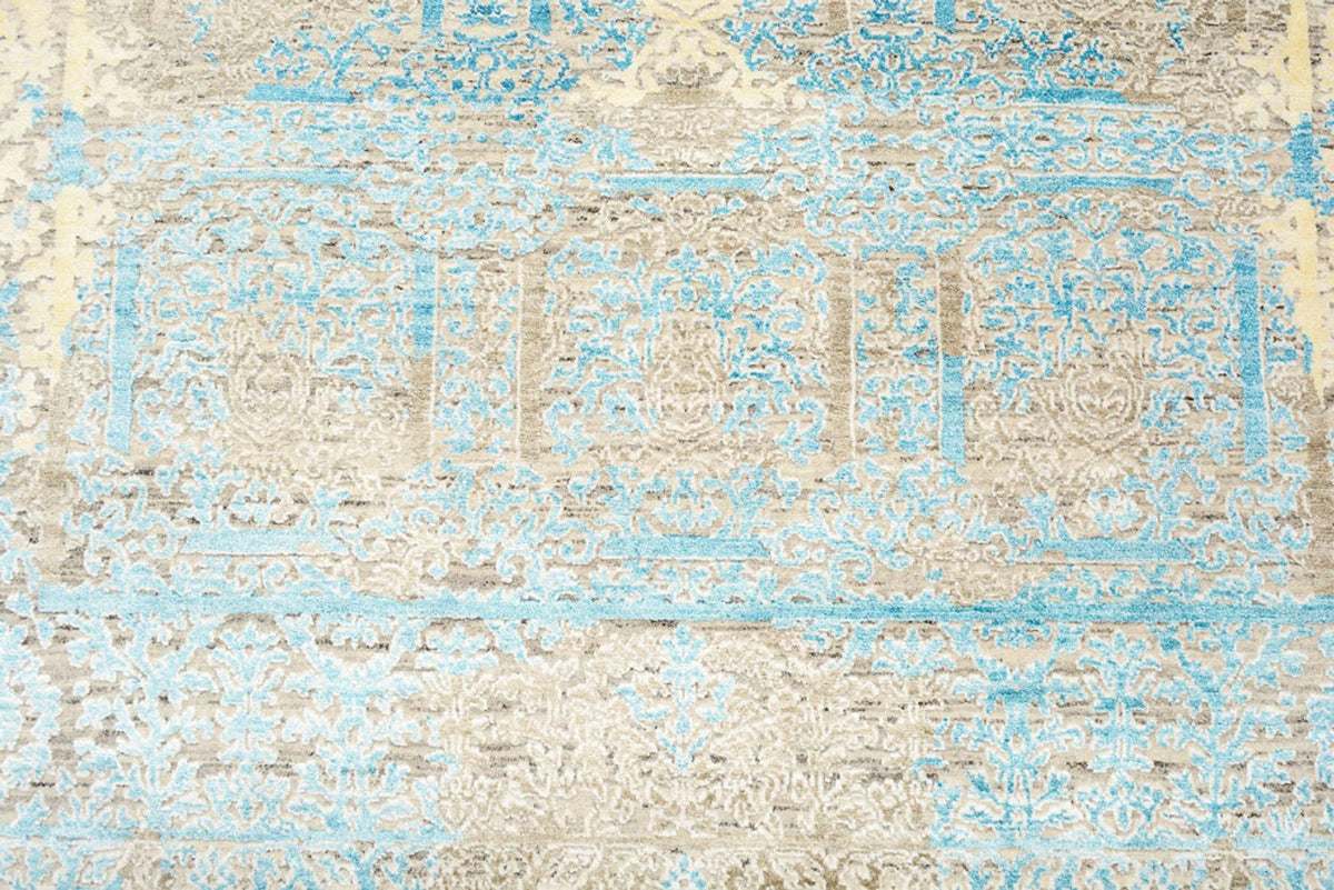 Designer Rug - 234 x 176 cm - light blue