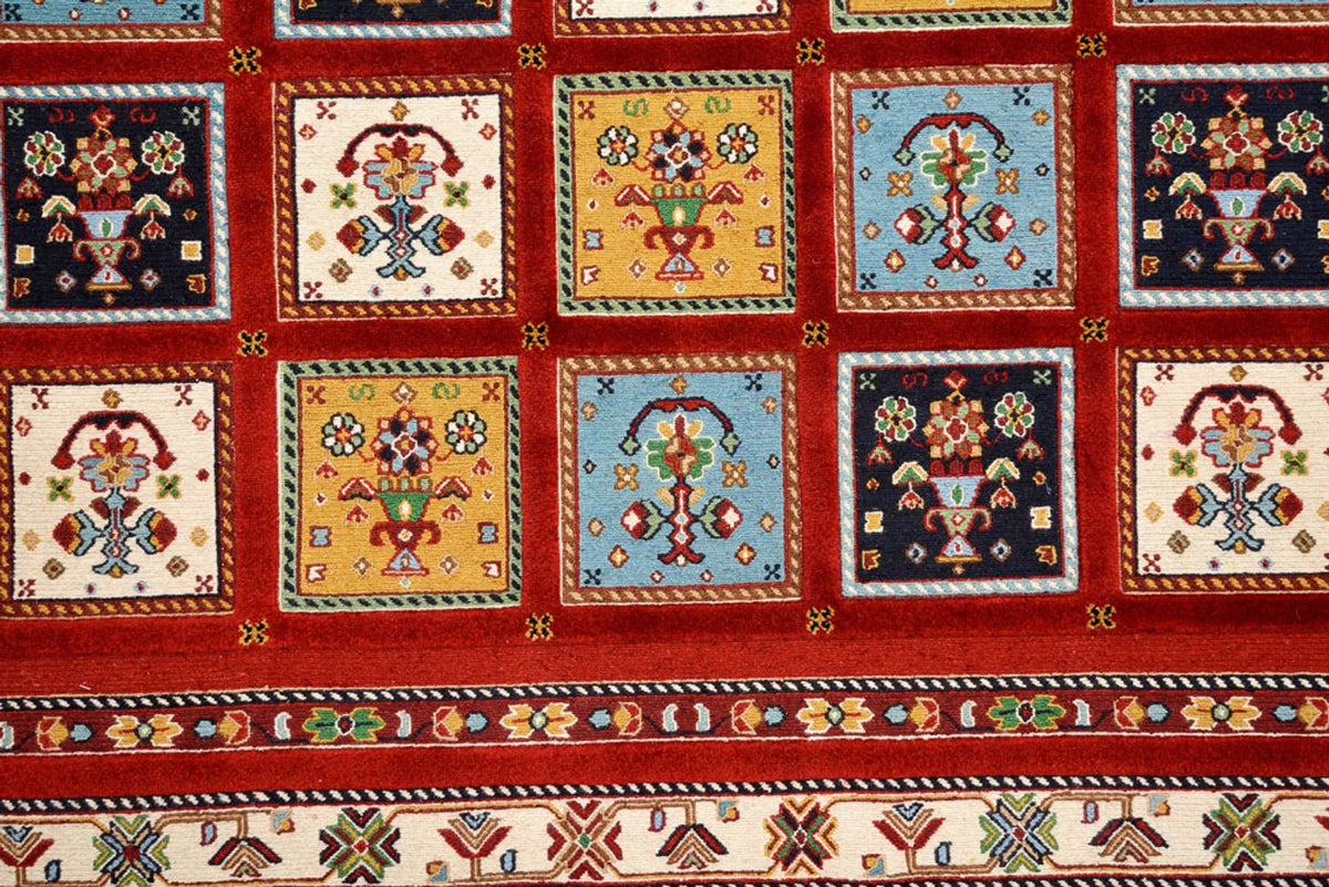 Oriental Rug - 245 x 177 cm - red