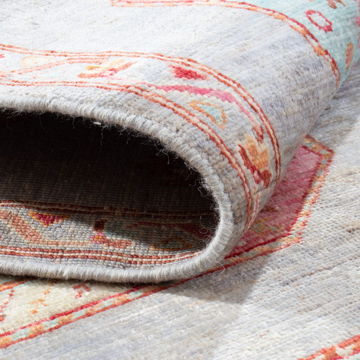 Ziegler Rug - Ariana - 246 x 169 cm - light brown