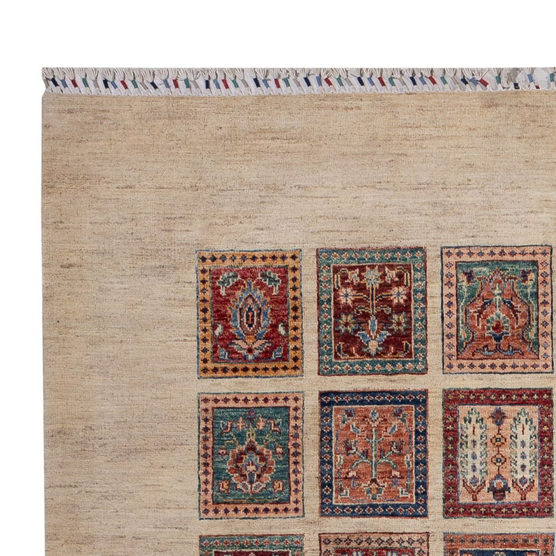 Bakhtiari Rug 246x176cm - Oriental Rug
