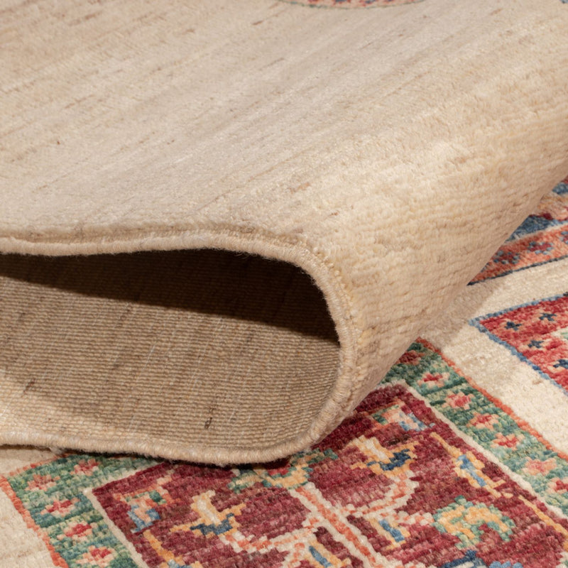 Bakhtiari Rug 246x176cm - Oriental Rug
