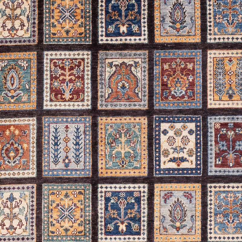 Bakhtiari Rug 687x155cm - Oriental Rug