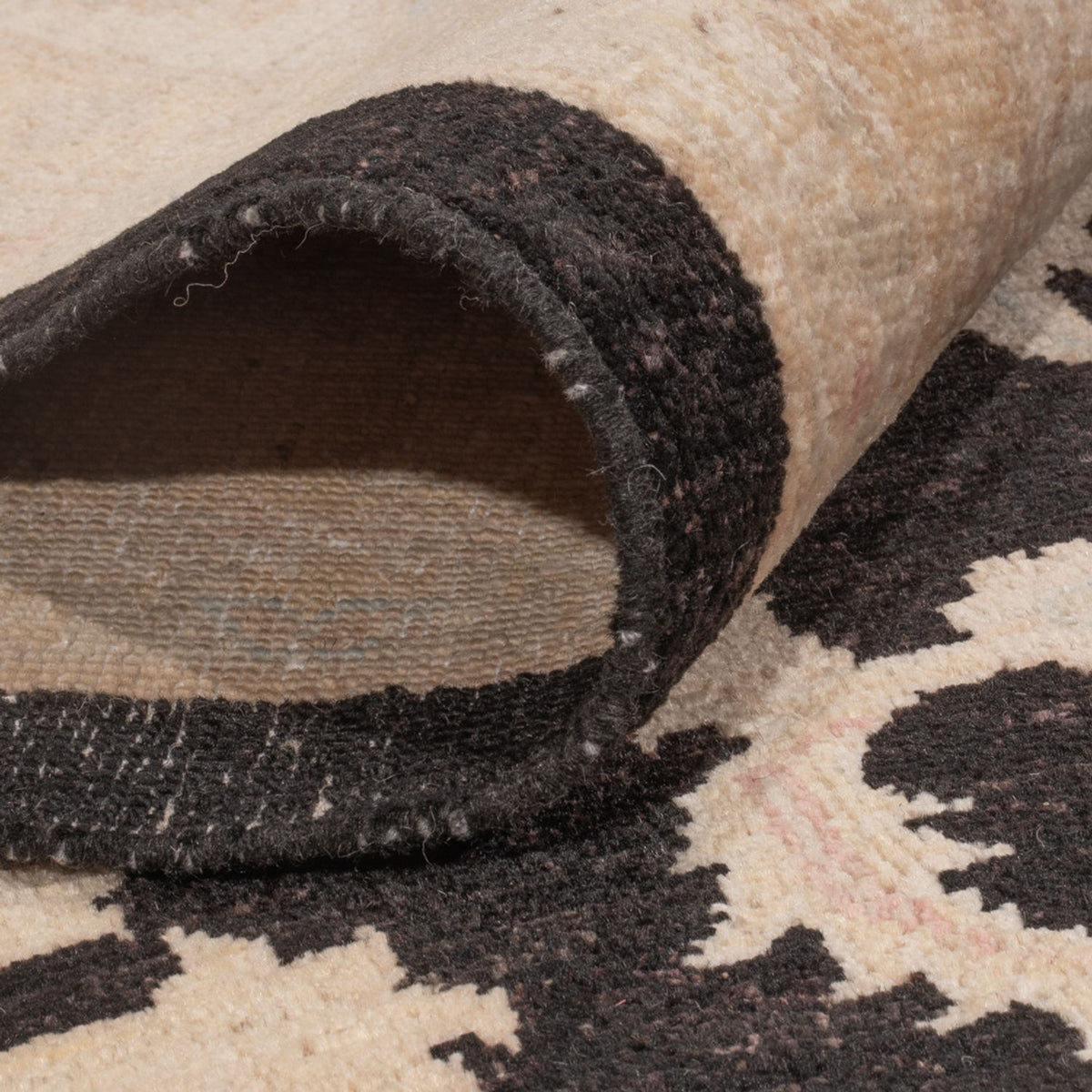 Ziegler Rug - 298 x 253 cm - black