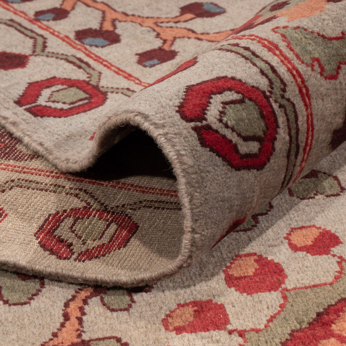 Designer Rug - 380 x 271 cm - red