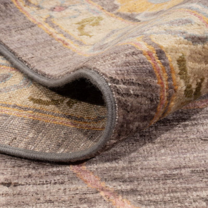 Ushak Rug 378x270cm - Oriental Rug