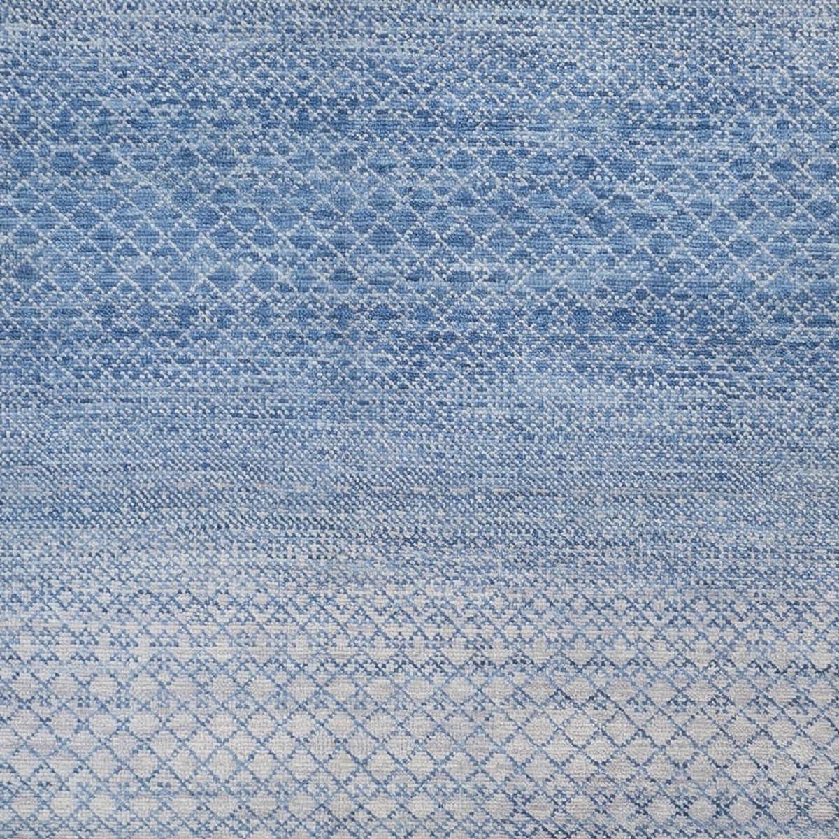Designer Rug - 365 x 277 cm - light blue
