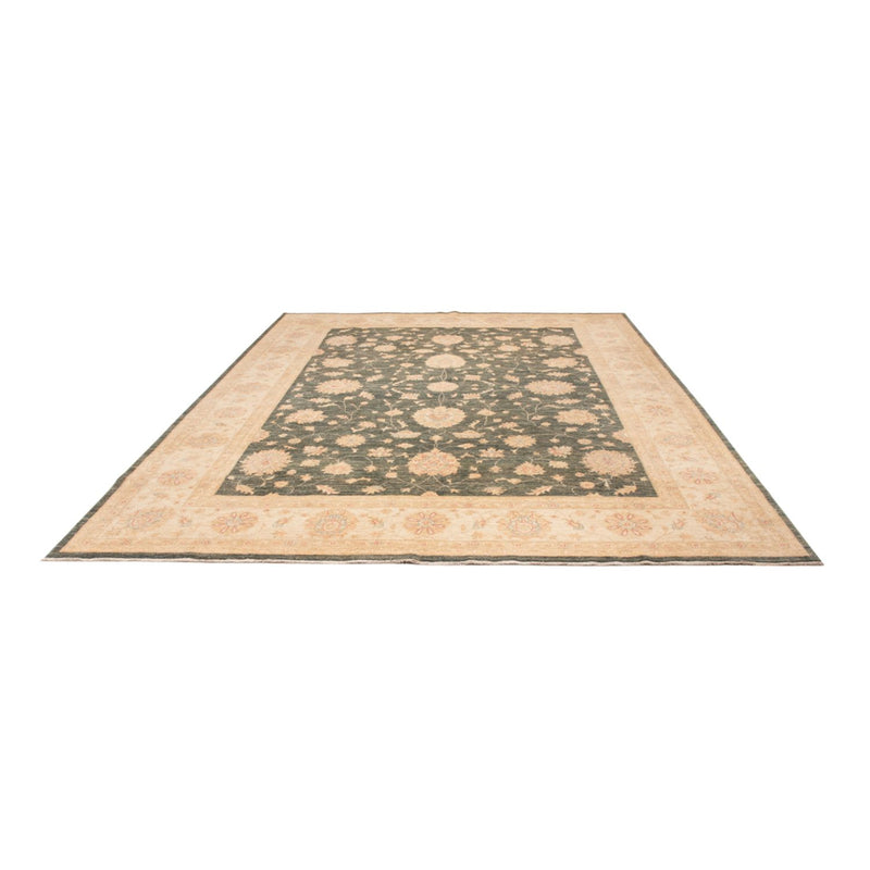 Ziegler Rug - 392 x 302 cm - mint green