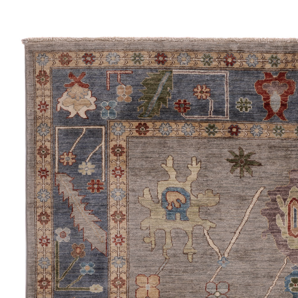 Ushak Rug 236x170cm - Oriental Rug