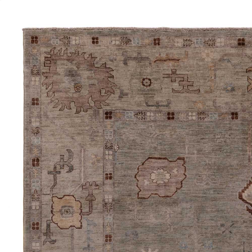 Ushak Rug 300x247cm - Oriental Rug