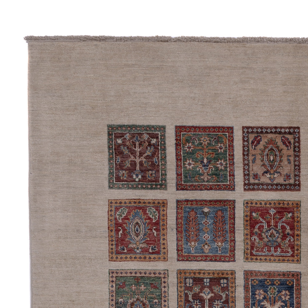 Bakhtiari Rug 295x206cm - Oriental Rug