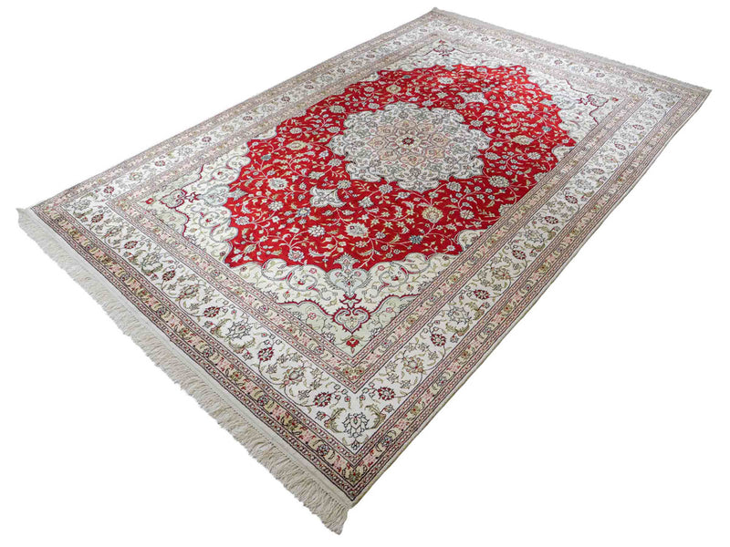 Chinese Silk Rug 276x182cm - Oriental Rug