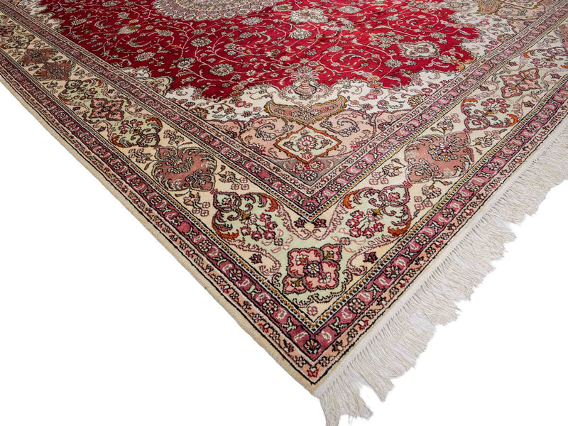 Chinese Silk Rug 278x183cm - Oriental Rug